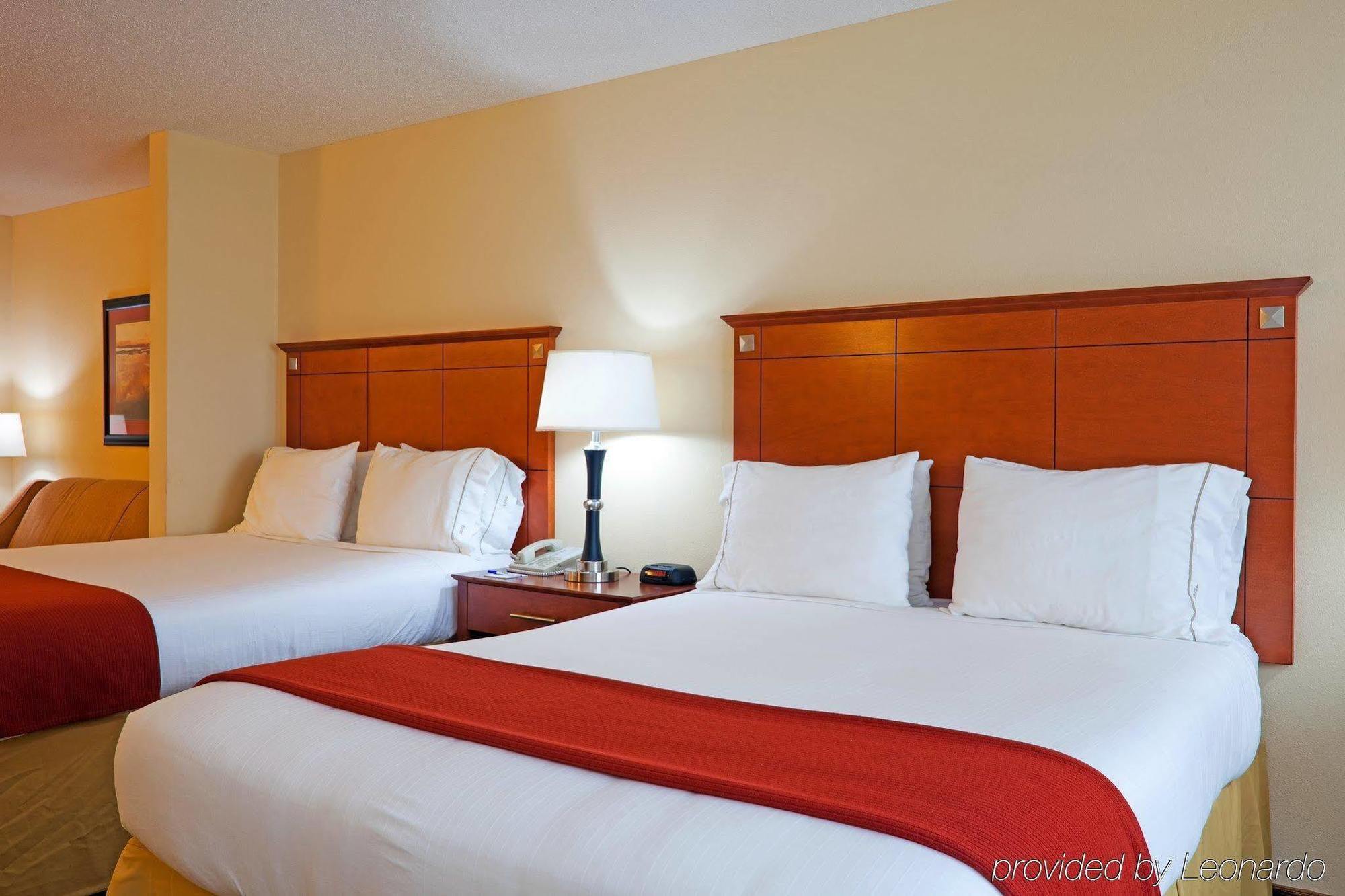 Holiday Inn Express Phenix City-Fort Benning By Ihg Exterior photo